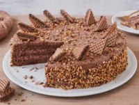 So gelingt die perfekte Hanuta Nusstorte
